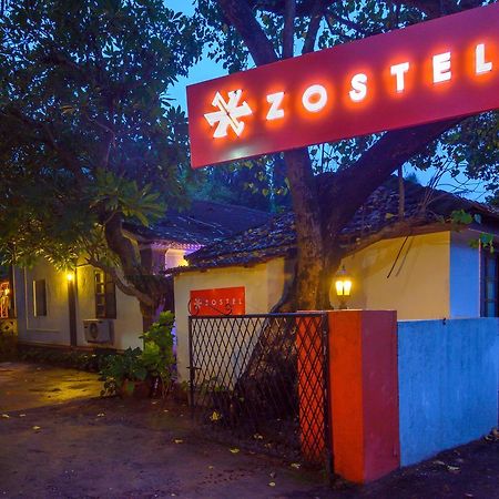 Zostel Goa Vandrarhem Calangute Exteriör bild